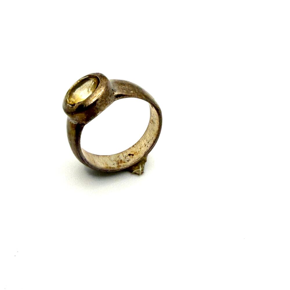 Vintage 90s Sterling Silver Stamped Yellow Citrine Solitaire Bezel Ring - Picture 2 of 6